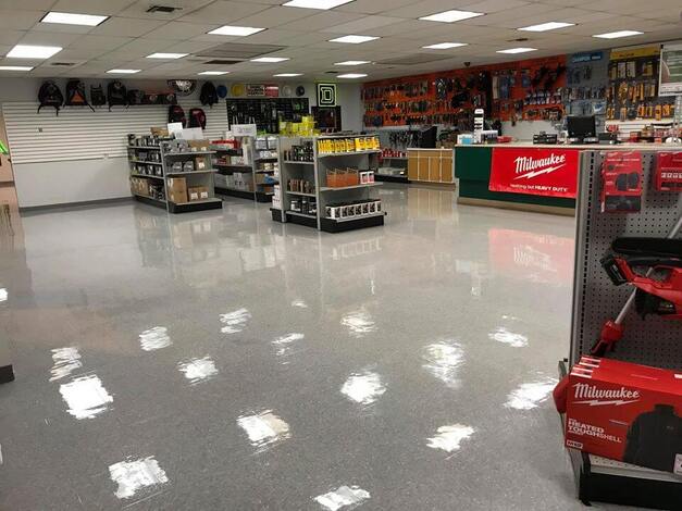 clean store floor